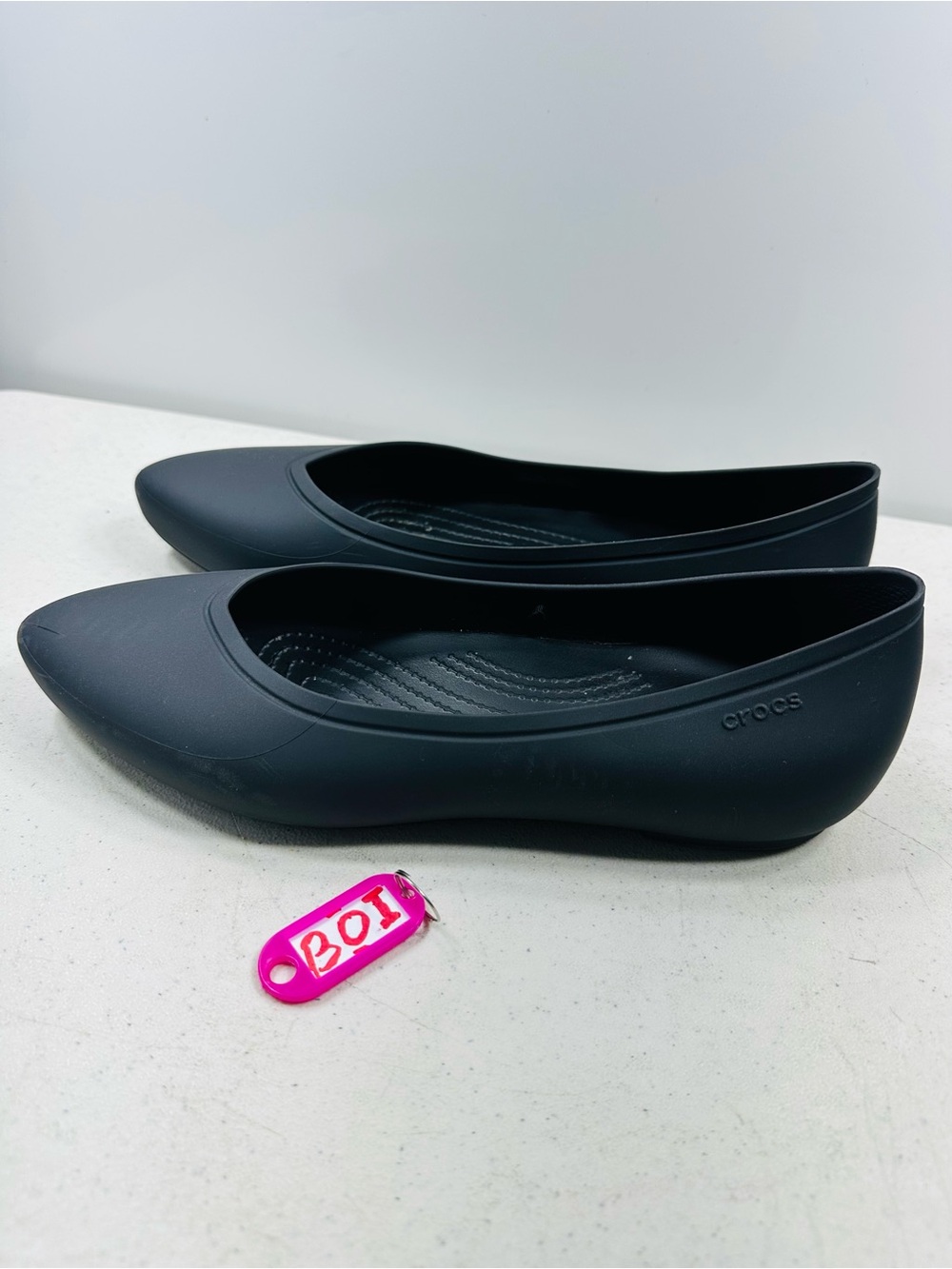 CROCS Women's Black Pointed Toe Flat